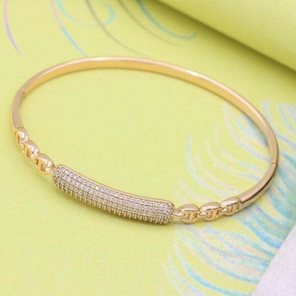 Elegant Rose Gold Bangle with Sparkling Center Accent Design, XPBL0600 - Picture 3 of 12